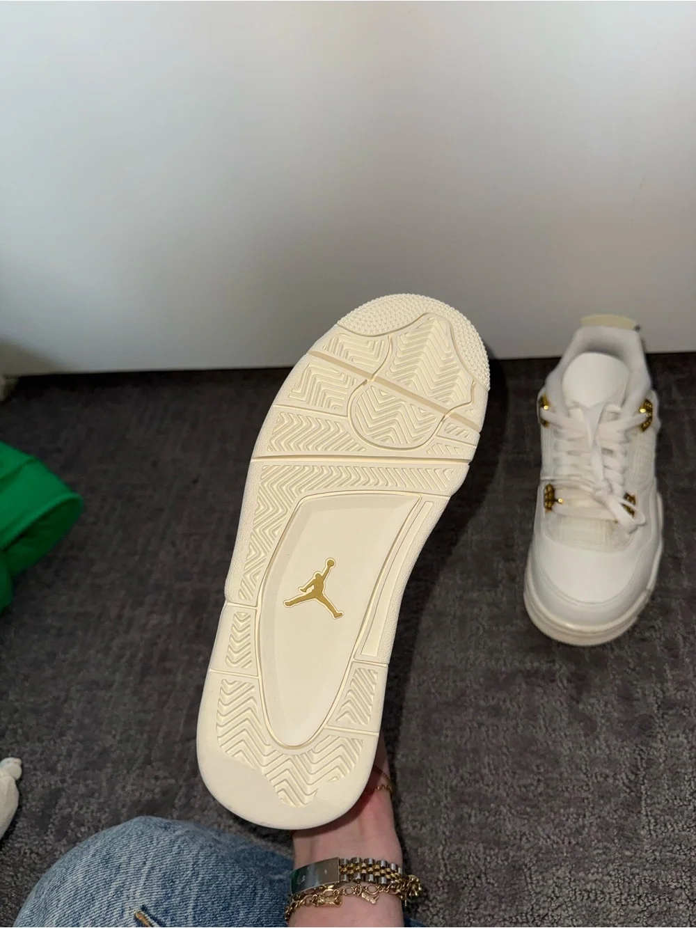 UNWORN Jordan Women's Cream/Gold Low-Top Sneakers
